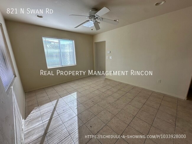Photo - 821 N Swan Rd