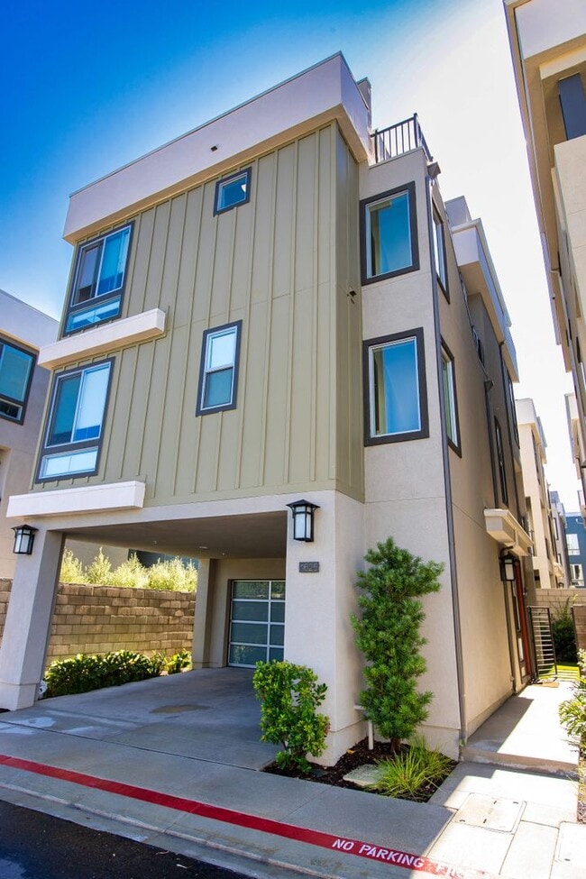 Highly Desired 4 Bedroom Floor Plan in Lig... - Highly Desired 4 Bedroom Floor Plan in Lig... House