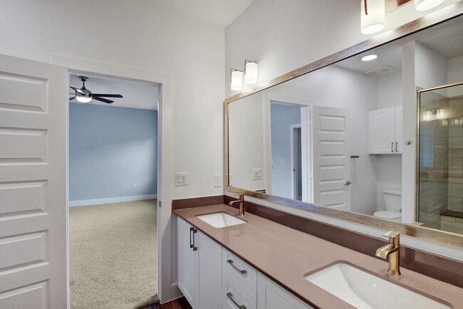 Building Photo - 28325 Birnham Woods Dr Unit 525 Rental