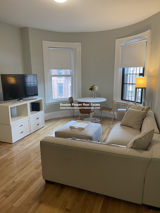 Photo - 133 Newbury St Apartments Unit 3R