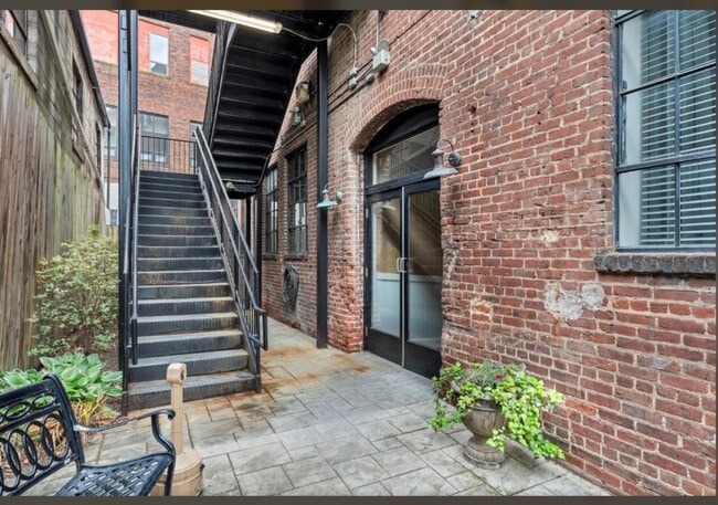 324 Salem Ave SW Unit 302