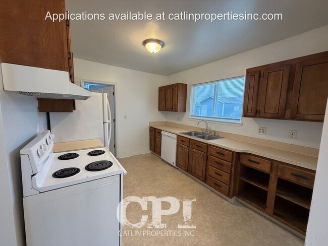 Photo - 321 21st Ave