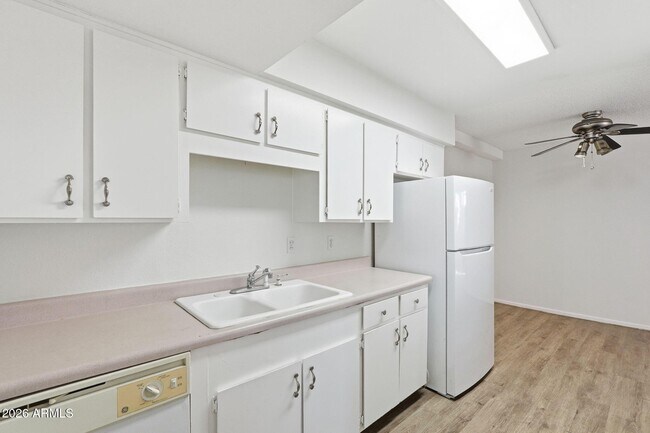 Photo - 1500 W Rio Salado Pkwy