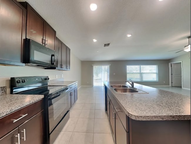 Building Photo - 1867 Crinkle Leaf Ct