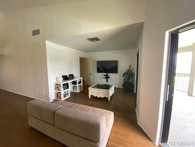 Photo - 5801 N Ocean Blvd Unit 208