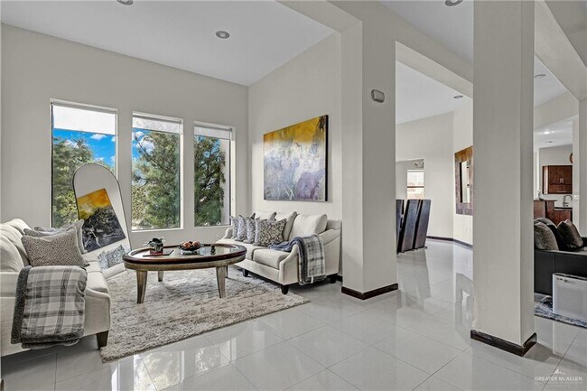 Photo - 26 Red River Dr