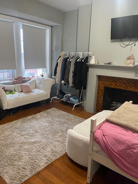 Photo - 186 Naples Rd Unit 1