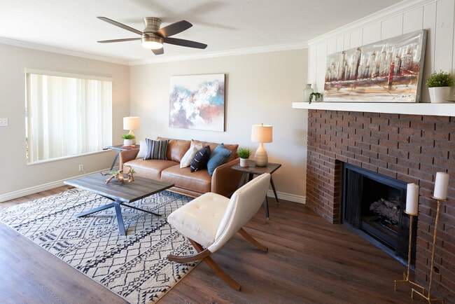 Building Photo - 1492 W 2400 S Unit 1492