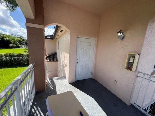 Photo - 2731 SE 12th Pl Unit 201