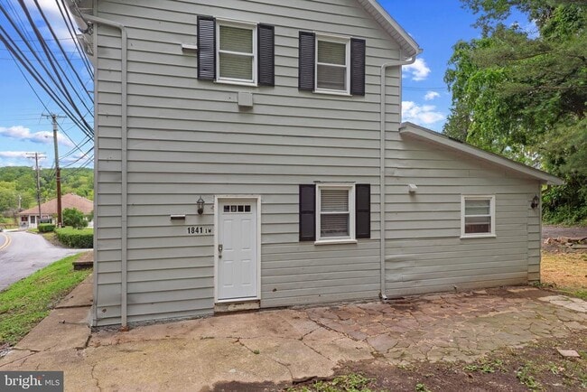 Photo - 1841 Hillside Rd Apartment Unit 1W