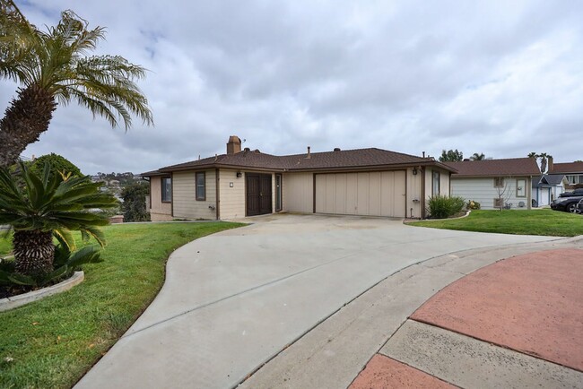 3 Bedroom Home in La Mesa Woods - 3 Bedroom Home in La Mesa Woods