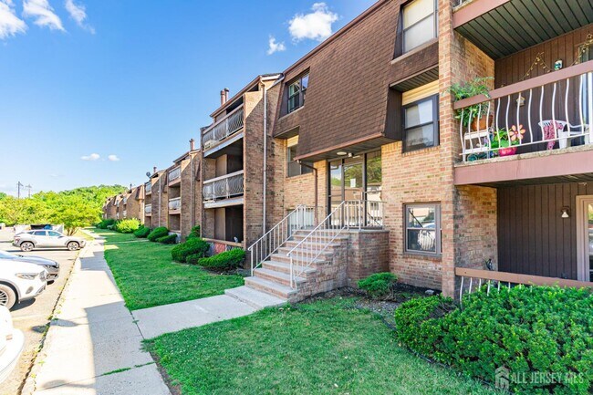 Photo - 1719 Raspberry Ct