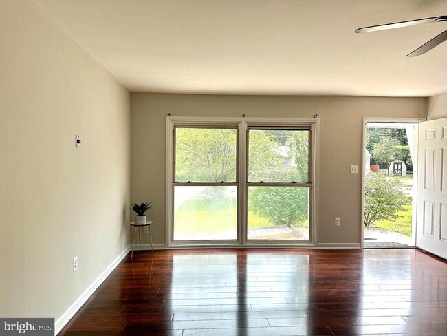 Photo - 6732 Harrison Ln