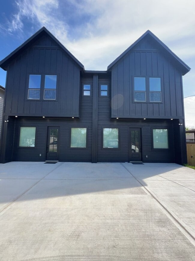 Building Photo - 7956 Bonaire St Unit 7956 Bonaire St -  A