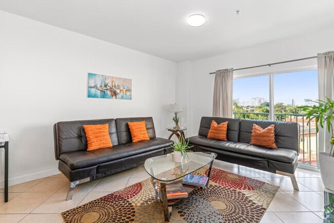Building Photo - 3231 SW 23rd Terrace Rental