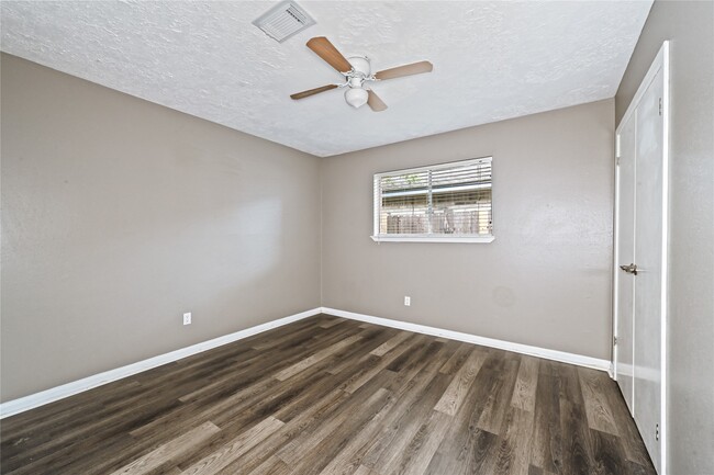 Building Photo - 7310 Kite Hill Dr