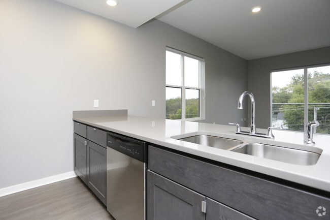 Photo - 601 Michigan