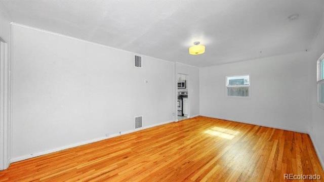 Photo - 1770 Willow St