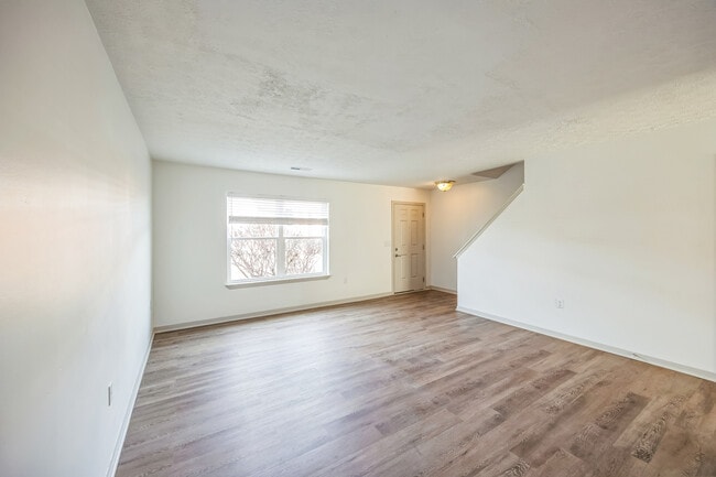 Photo - Lakota Pointe Townhomes