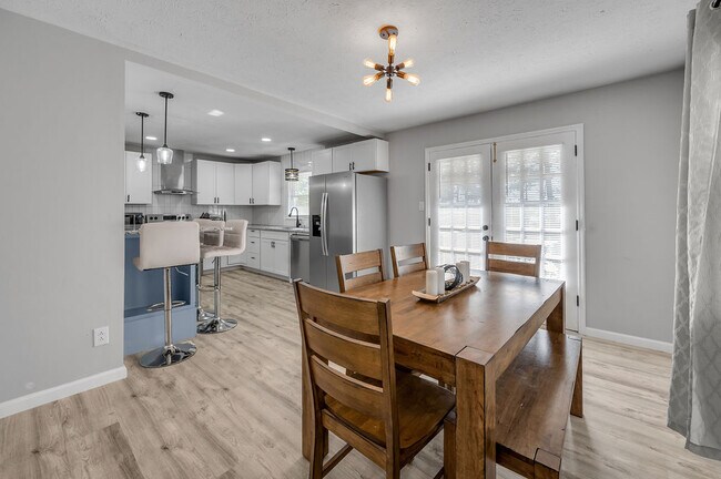 Photo - 1244 Gainesway Dr