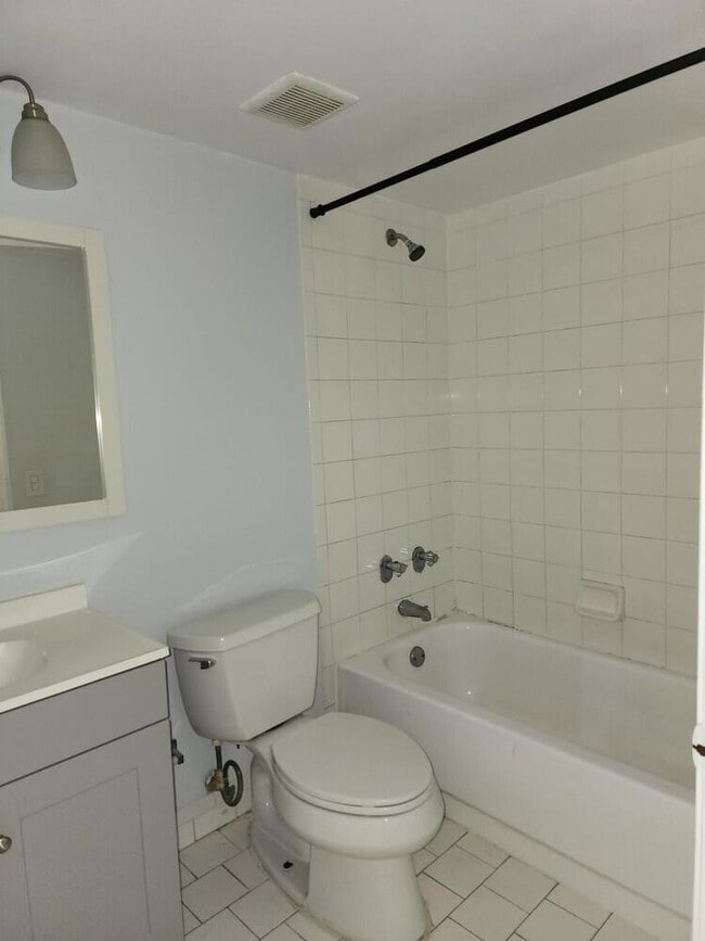 Photo - 176 Waterside Dr