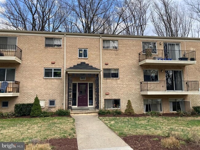 Photo - 10613 Montrose Ave Apartment Unit 104