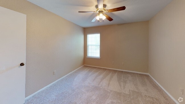 Habitación con vestidor - River Oaks Apartments