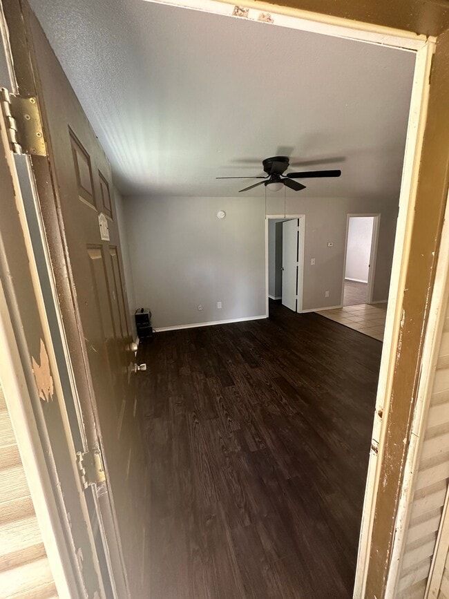 Photo - C&W Crutcher Apartments