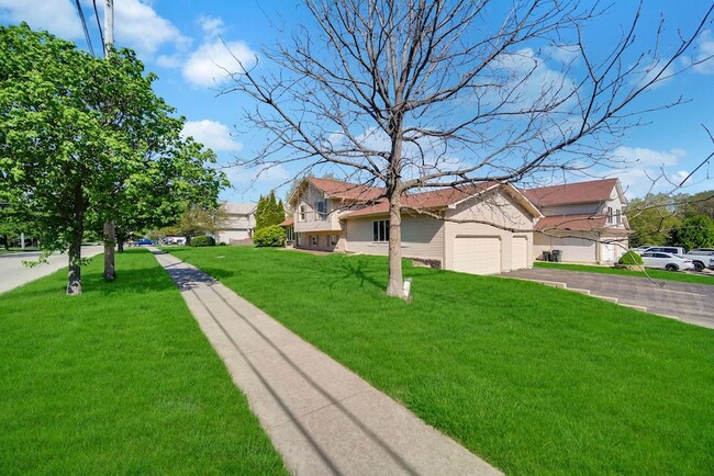 Photo - 396 Ridgeland Ave