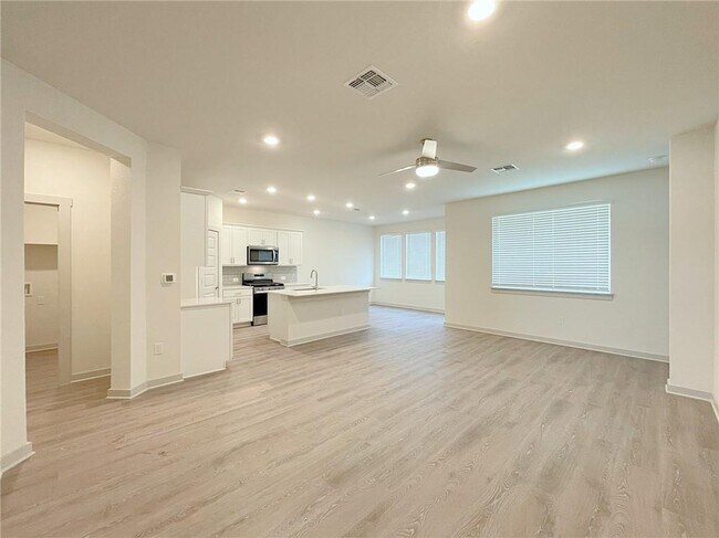 Photo - 10501 Defender Trl