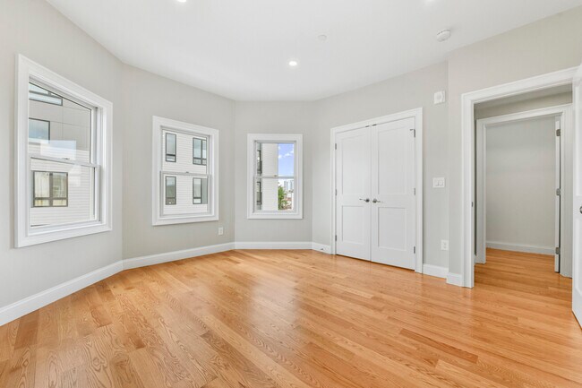 Photo - 397 Chelsea St Unit 6