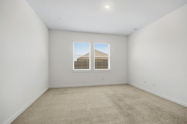 Photo - 8427 Bay Rdg Cir