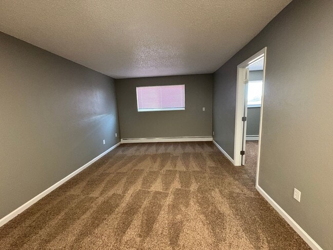 Mountain Pointe Apartments