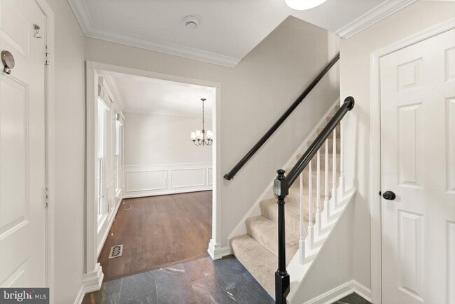 Photo - 2082 Cobblestone Ln