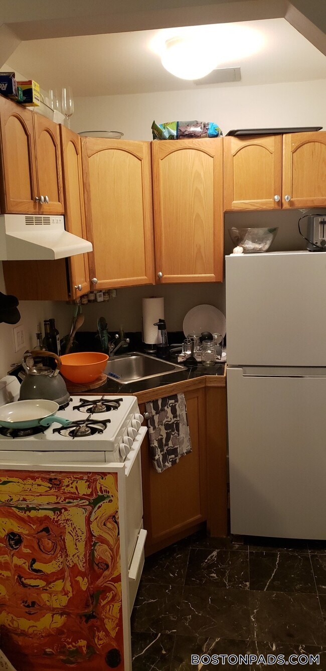 38 Hemenway St Unit 28