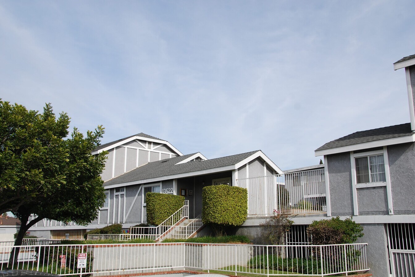 Photo - Monterey Terrace Apartments