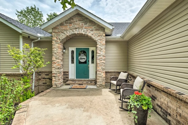 Building Photo - 3 Hoyer Ln