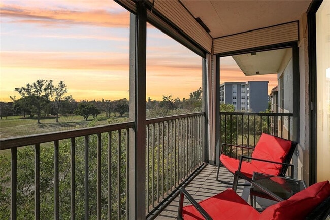 Building Photo - 5570 NW 44th St Unit 510A