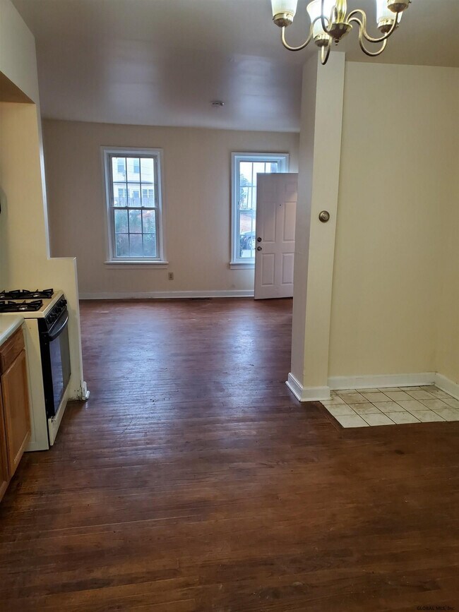 Photo - 85 Park Ave Unidad #1