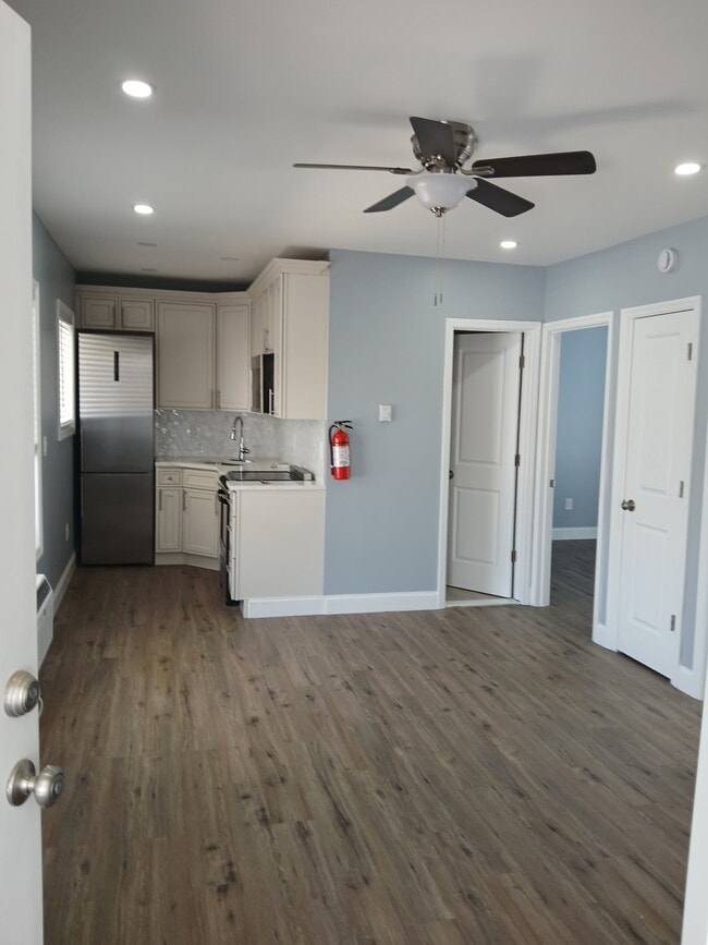 228 Kearney Ave Unit 6