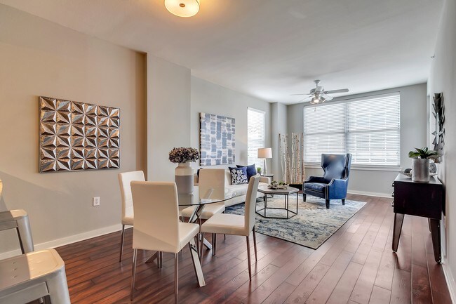 Victory Park Apartments For Rent Dallas Tx Forrent Photo The Vista