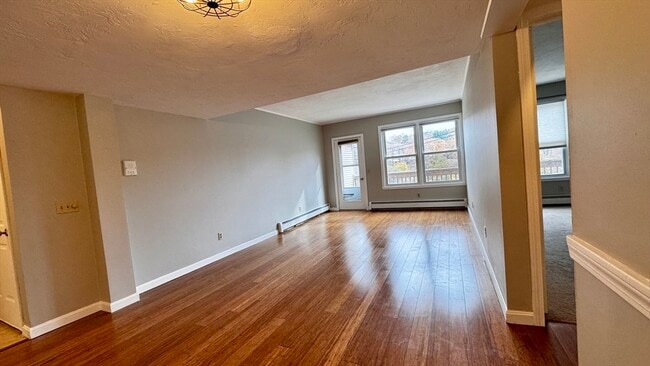 Building Photo - 40 Nashua St Unit 5