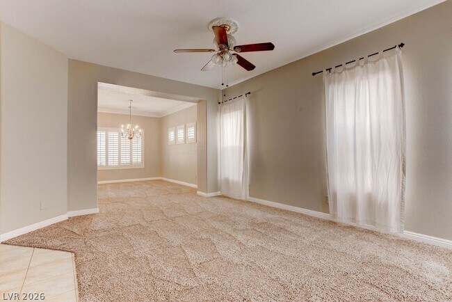 Photo - 809 Royal Birch Ln