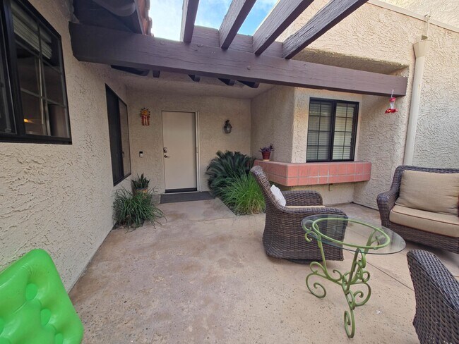 Photo - 2345 Cherokee Way Unit 105