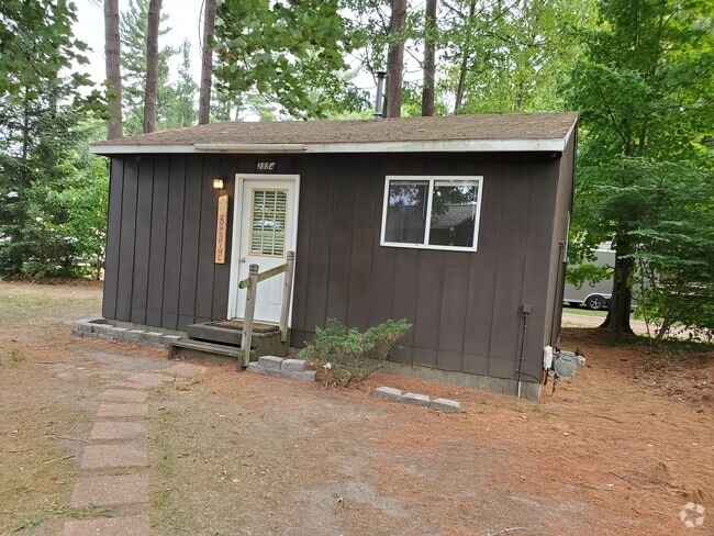 Building Photo - 3884 N West River Rd Rental