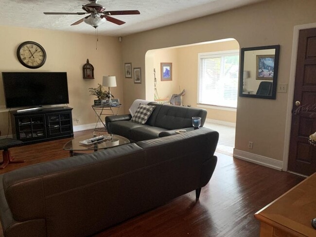 Photo - 46 Baywood Ave