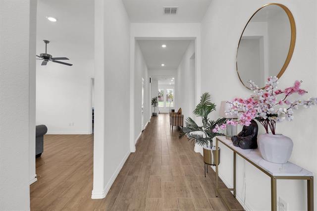 Photo - 1828 Roadrunner Dr