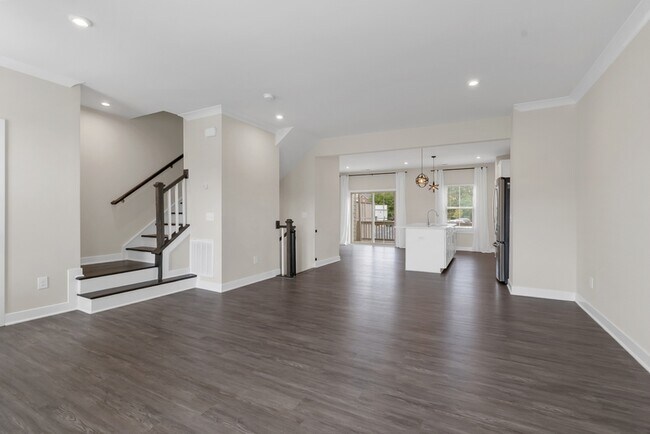 Photo - 113 Eagle Wood Dr