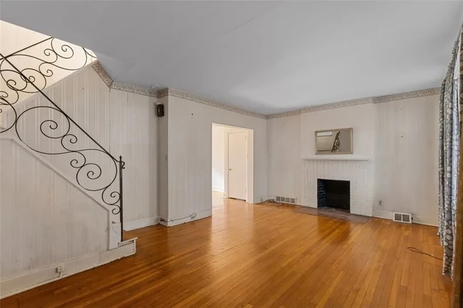 Photo - 6344 Alderson St