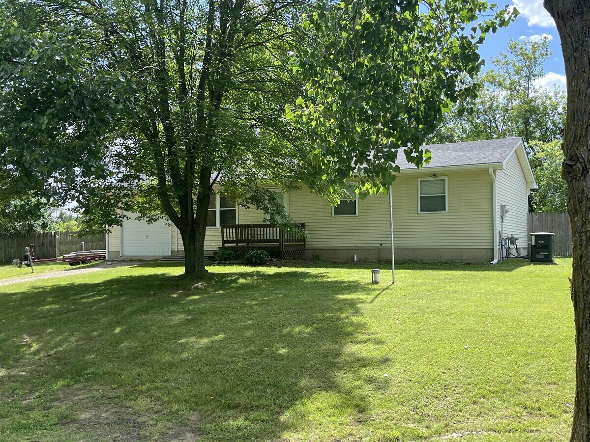 6456 Gillis Dr House House Rental in Jackson, MI